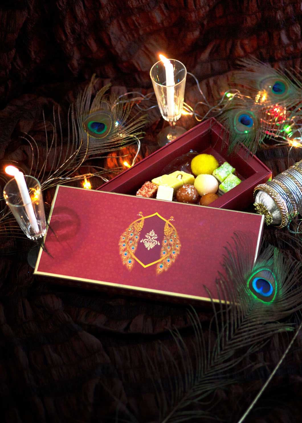 1KG Beautiful Peacock Red & Gold Design Box for Packing