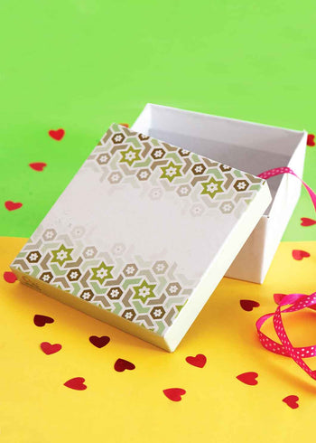 Green and White Design Box for Packing