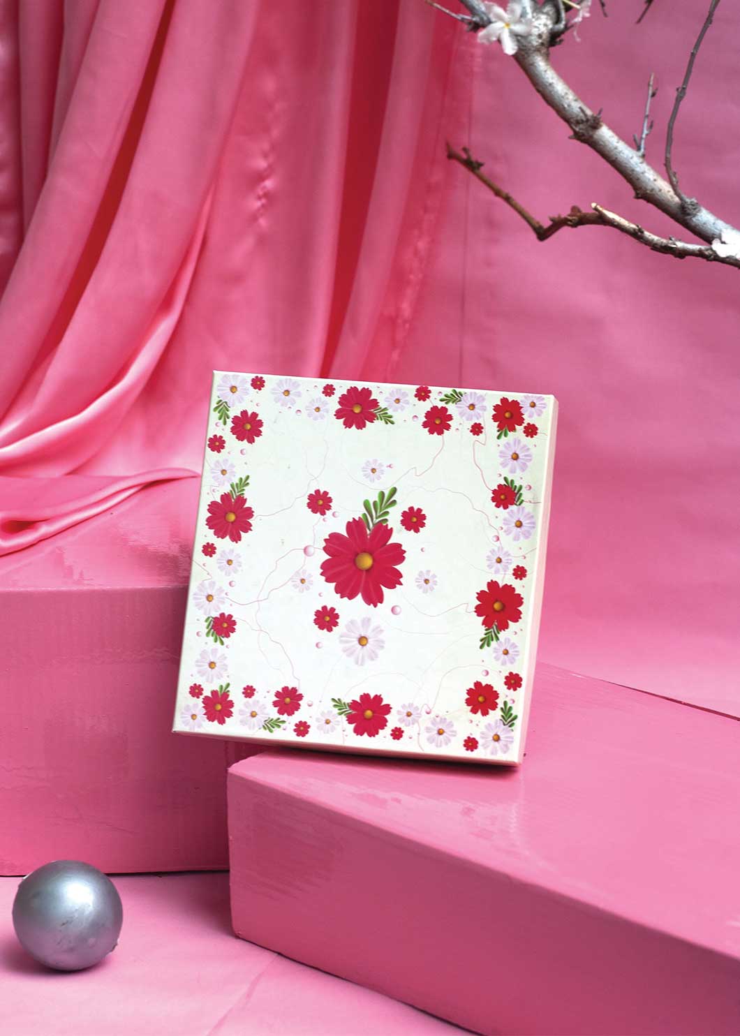 Off White Floral Design Box for Packing